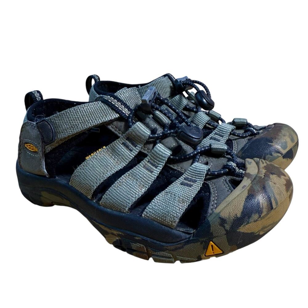 Keen Newport H2 Hiking Sandals Youth Size 2 Dusty Olive Camo Water Washable